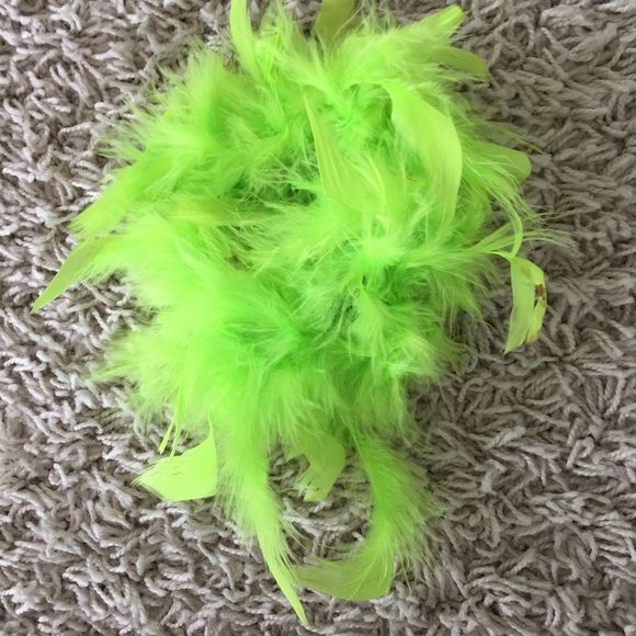 Halloween Feather Witch Costume Size 8- 10 - Picture 5 of 7